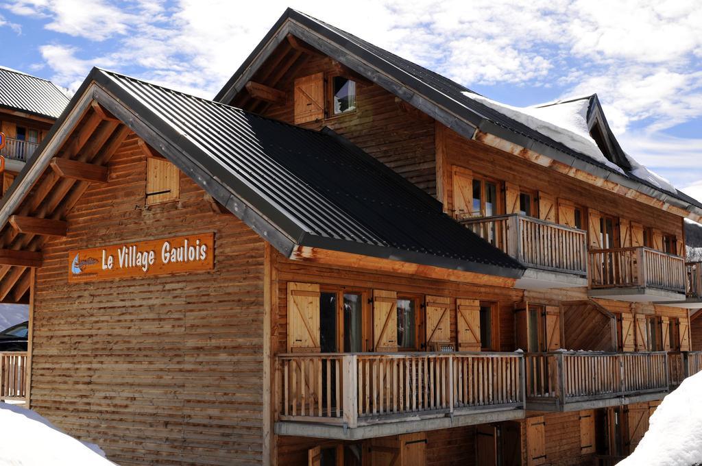 Residence Goelia Le Village Gaulois Saint-Francois-Longchamp Ruang foto