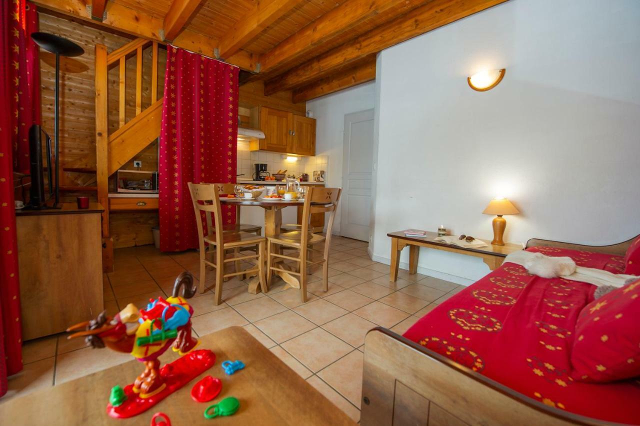 Residence Goelia Le Village Gaulois Saint-Francois-Longchamp Bagian luar foto